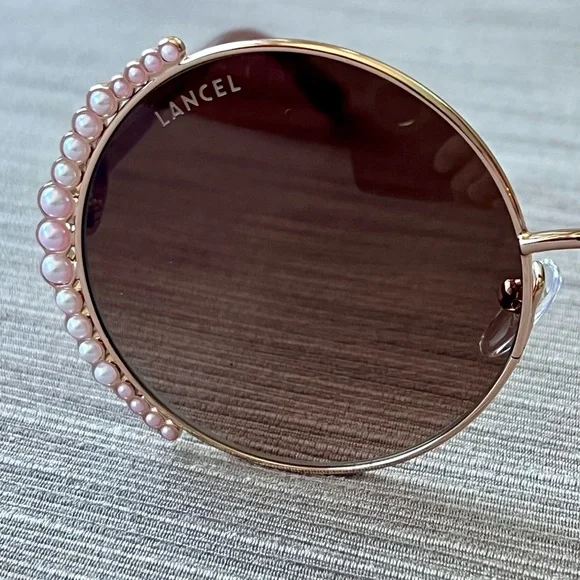 Famous LancelBrand.100%UV Protection. Lancel Best Known In Paris Since 1876. - Picture 4 of 6